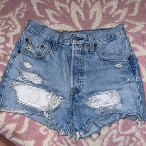 Distressed Mid Rise Levi Denim Shorts